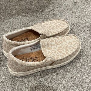 HeyDudes Tan leopard Slip-On Shoes, size 10
